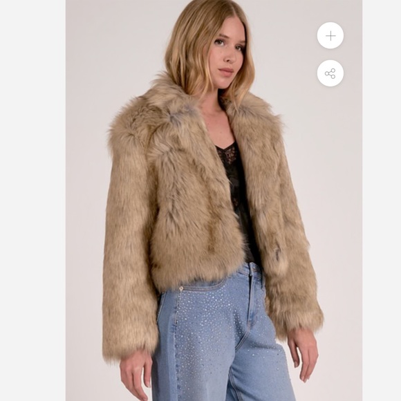 Elan Jackets & Blazers - NWT! Elan Beige Cropped Fur Jacket MSRP $189
